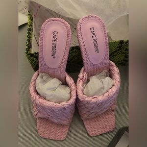 BRAND NEW Cape Robbin Raffia Heels